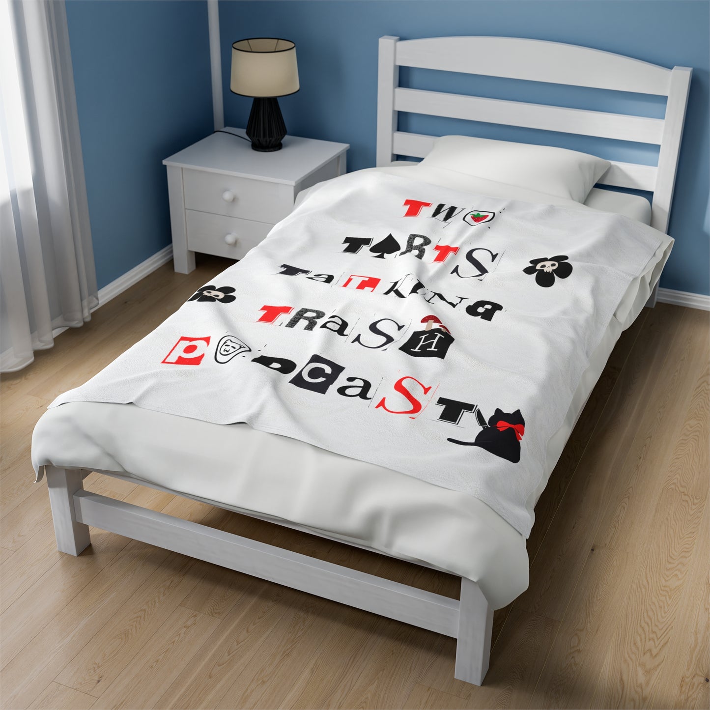 Serial Kitty Velveteen Plush Blanket